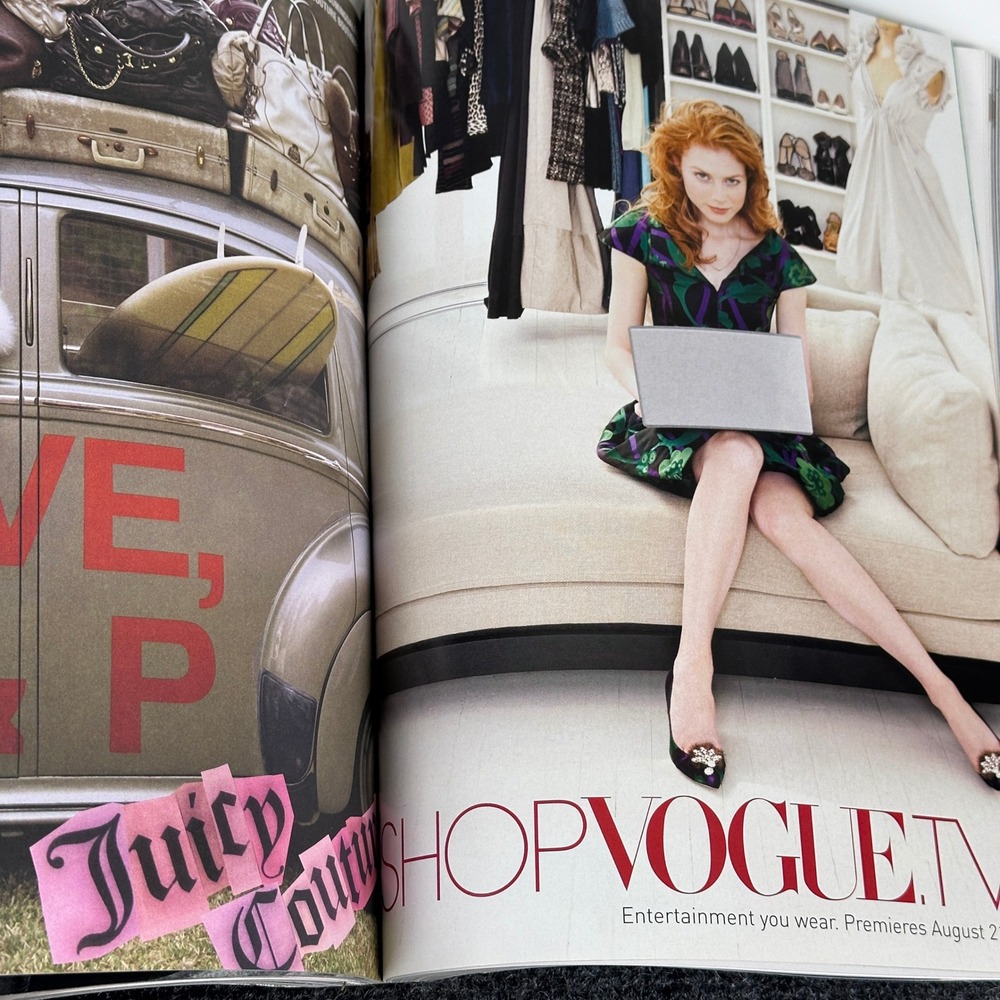Vogue Magazine September 2007 Sienna Miller Biggest Issue Ever 840 Pages 08449 - Picture 10 of 15